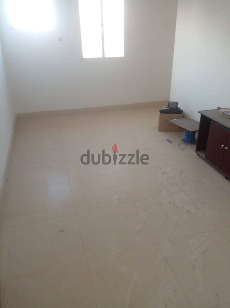 Comerical office for rent in hamala 75bd 4