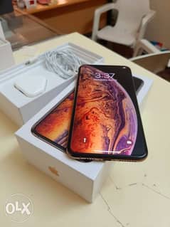 iPhone XS Max 256gb with box and all accessories original 0
