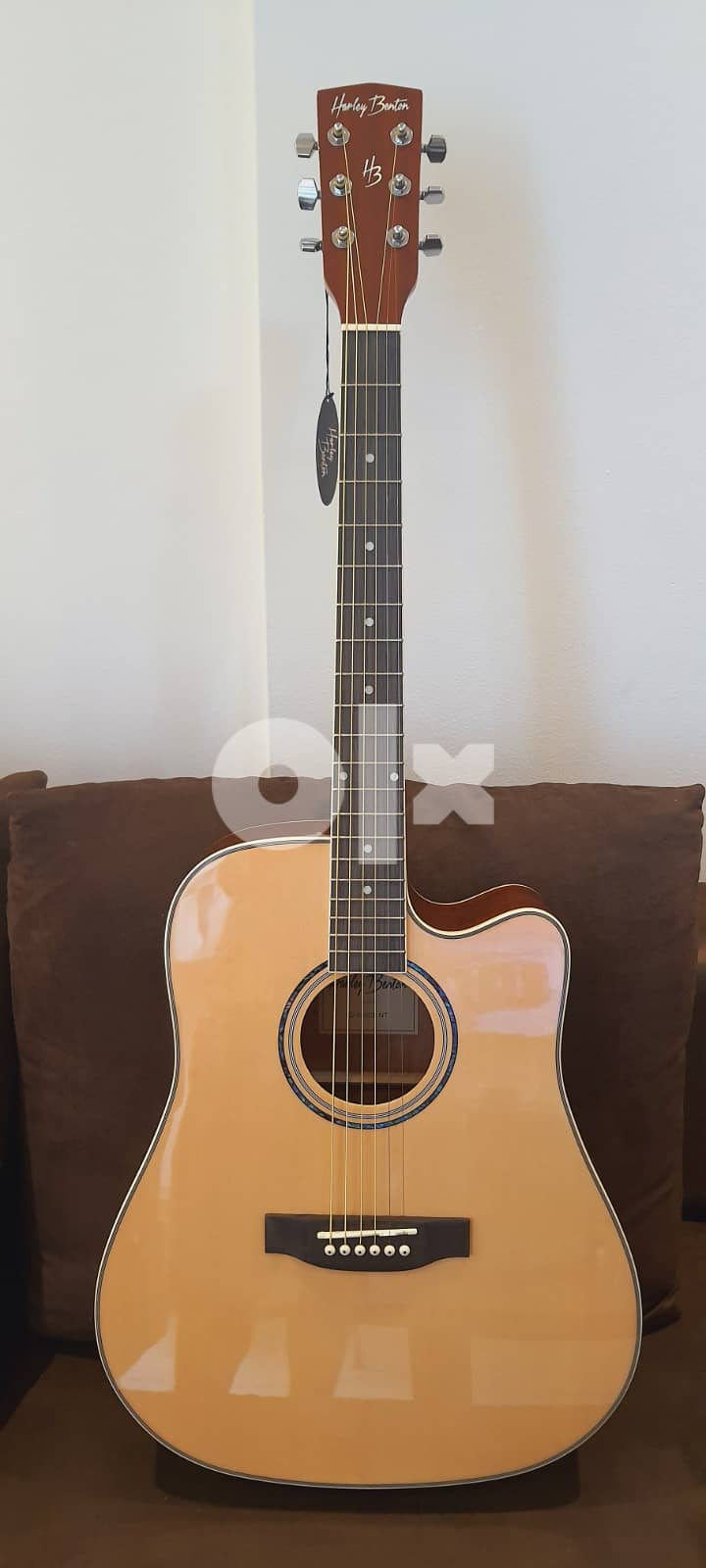 Brand New Acoustic Guitar with Built-in Pickup 0