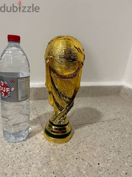 World Cup trophy 0