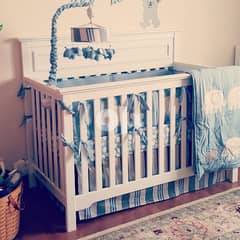 Like New Wood Baby Crib 0