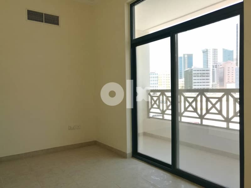Office l Semi-Fitted l Bright l Spacious 8