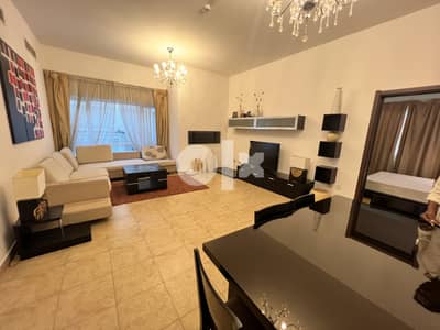 Bright Spacious Furnished 3 Bed Apt Near Saar