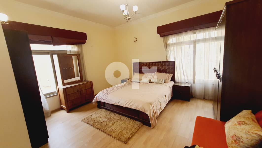 4 Bed Spacious 2 Storery Private Villa with Pool 9