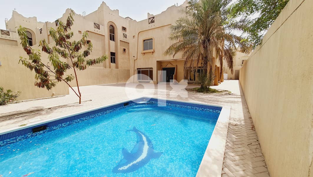 4 Bed Spacious 2 Storery Private Villa with Pool 16