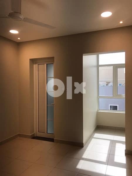 Flat for rent - behind Airport and nearby Busaiteen 2