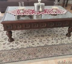 A set of 3 coffee table,In good condition,made of solid wood