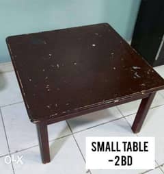 Small wooden table - 2 Bd only 0