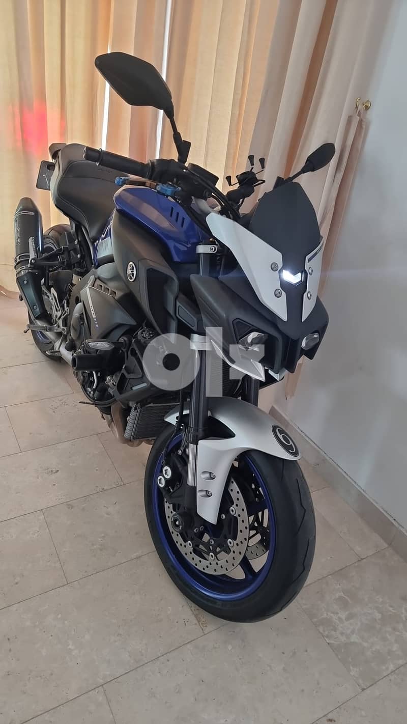 YAMAHA MT10 3