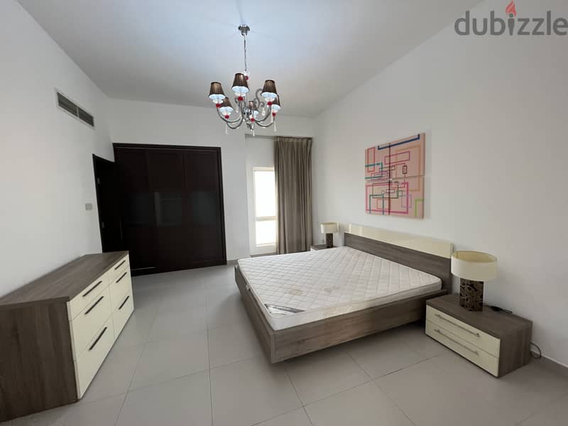 Spacious 2 Bedroom Fully Furnished Apartment 4