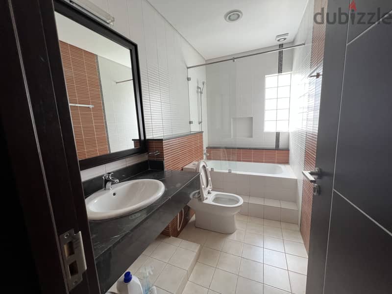 Spacious 2 Bedroom Fully Furnished Apartment 9