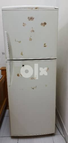 Hitachi fridge for sale price 35 bd negotiable 0