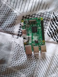 urgent sale rasberry pi3 with kano bulid your own system 0