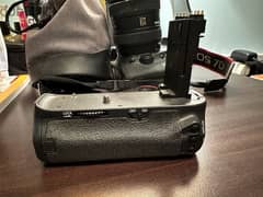 Canon Extra Battery or Battery Grip
