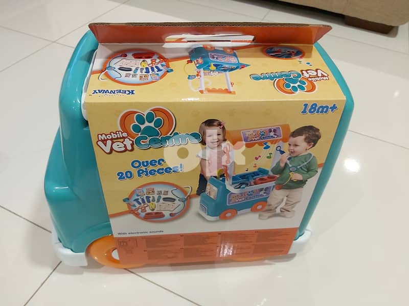 Kids Toy - KEENWAY Mobile Vet Centre (New) 2