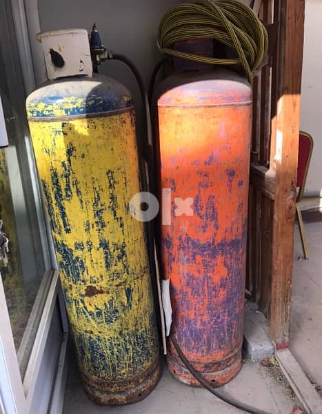 used gas cylinder In good condition X price for 1 cylinder 0
