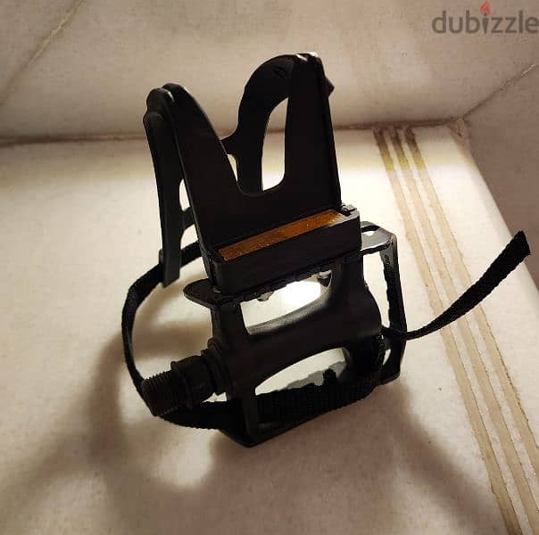 Bike Pedals With Clips And Straps, دواسات دراجة هوائية مع حزام تثبيت 8