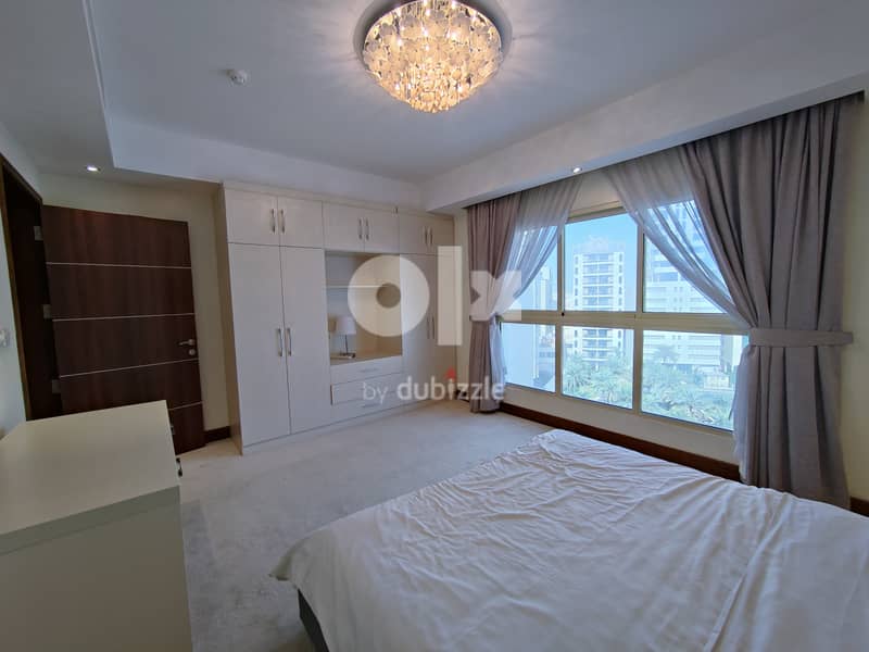 Huge bright+near park& mall+luxury interior+balcony 12