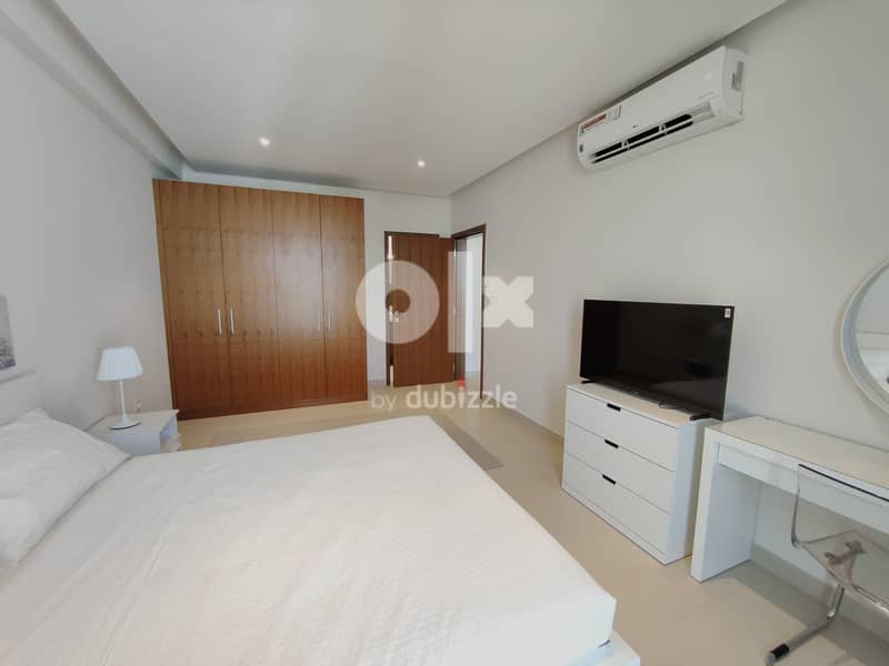 Brand New Modern Living Spacious Balcony/near British club 8