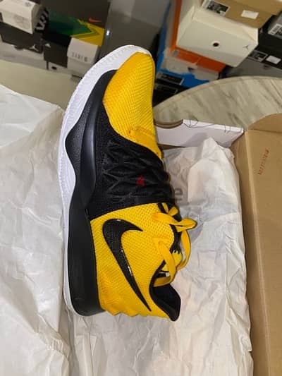 Nike Kyrie low 1 Size 43 EU