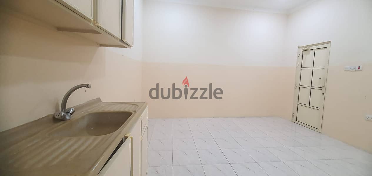 Hot deal For Rent studio Apartment in muharraq  inclusive EWA 4