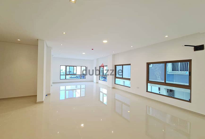 luxury spacious apartment 4 bedrooms 4