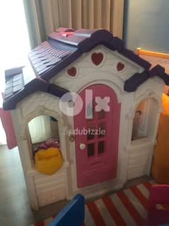 Beautiful Playhouse for kids / Toyhouse / indoor outdoor