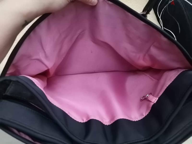 TARGUS prism- top load laptop bag 15" 2