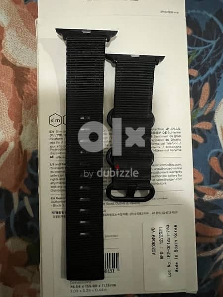 apple watch band and belkin wireless charger 2