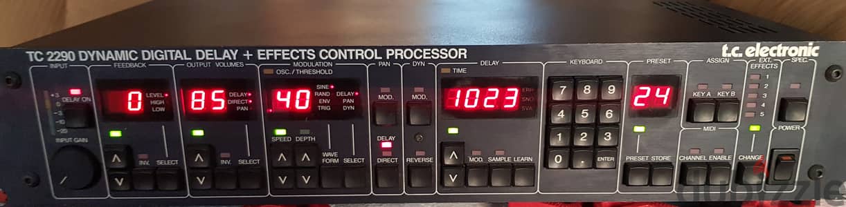 TC Electronics - TC 2290 Digital Delay and Effects Control Processor