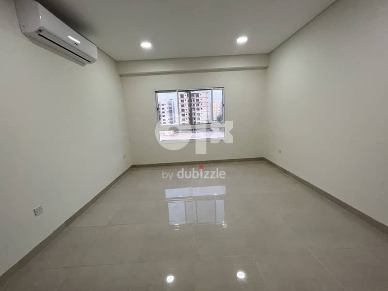 Brand new2 bedroom apartment at near atrium mall ,mercado 10