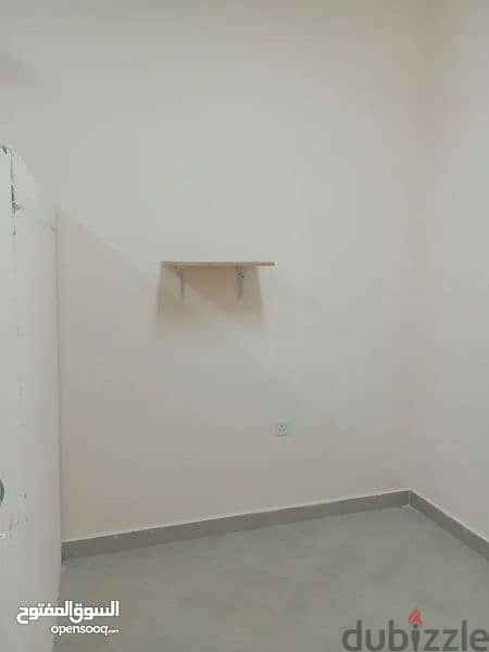 Partition room for rent (65bd with ewa) Al maqsha near country mall 2