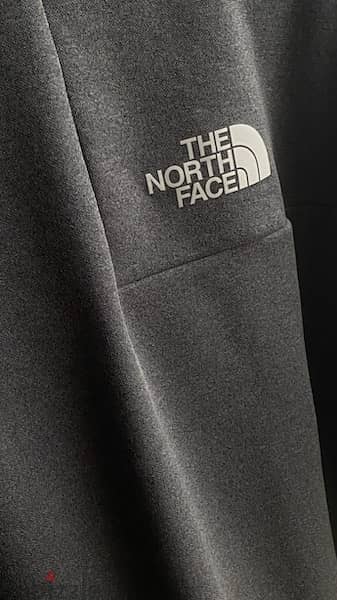The north face sweatshirt - M 3