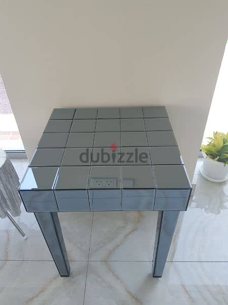 Art Deco mirror side table. 0