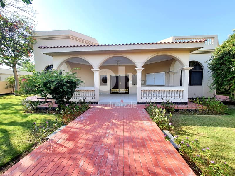 Large 4 bedroom villa for rent in janabiya 1