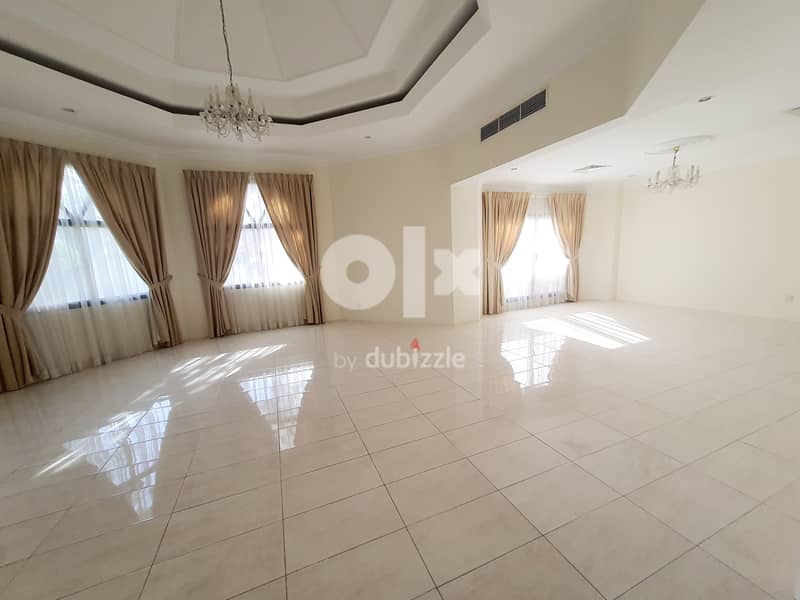 Large 4 bedroom villa for rent in janabiya 2