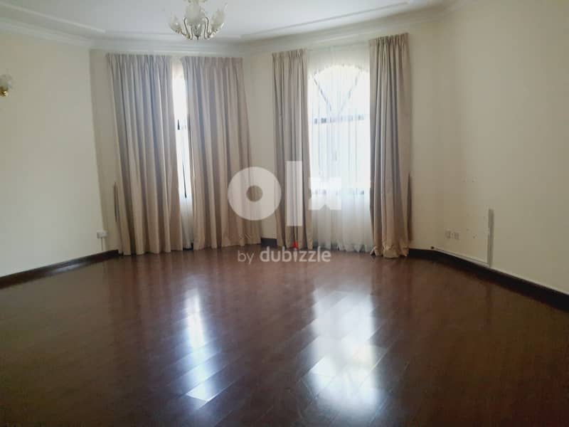 Large 4 bedroom villa for rent in janabiya 7