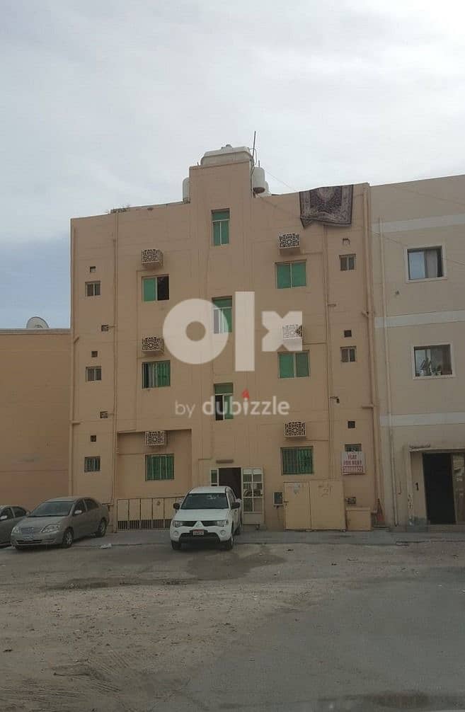 East Riffa Specious Flat for rent Near Nesto Hypermarket Delmon Bakery 0