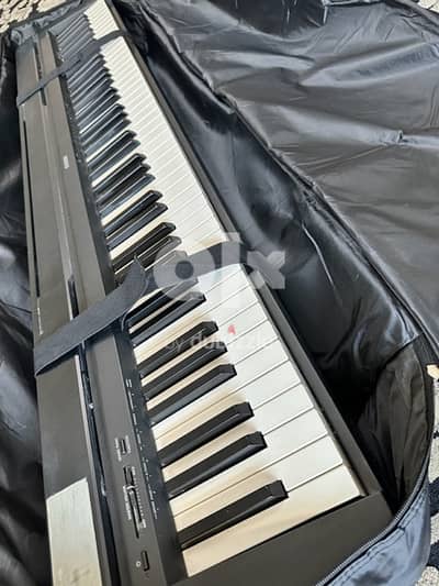 Yamaha P-45 with Original Accessories and Gigbag