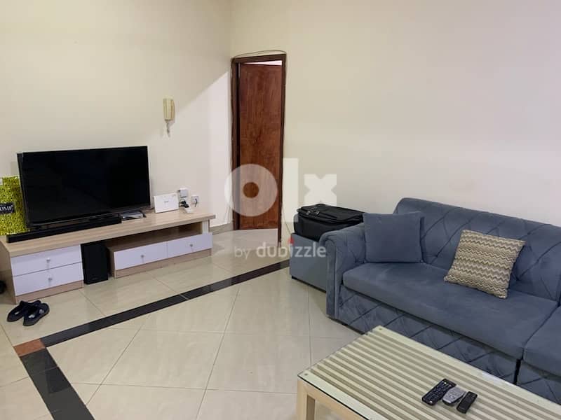 شقة غرفة وصالة شامل الكهرباء والانترنت شهر يناير flat one room for re 0