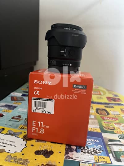 Sony E 11mm f/1.8 Ultra wide angle lens - Mint Condition