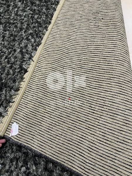 Good Condition Carpet 2 Meters X 3 Meters 3