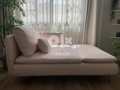 CHAISE LONGUE SOFA- Mint condition- Light baby pink color - RARE color