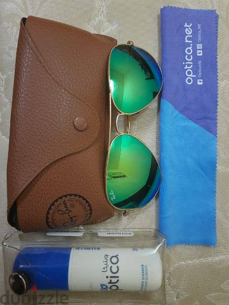 Original Rey ban sunglasses with accessories and spares. 1