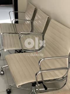 Single Chair for sale 0