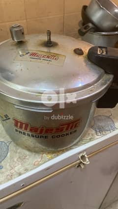 pressure cooker 0