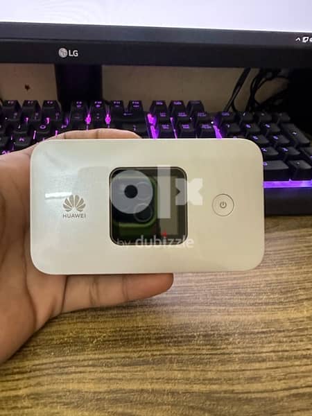 Huawei E5785 LH 92C 4G plus pocket Wifi Stc and mena sim work 0