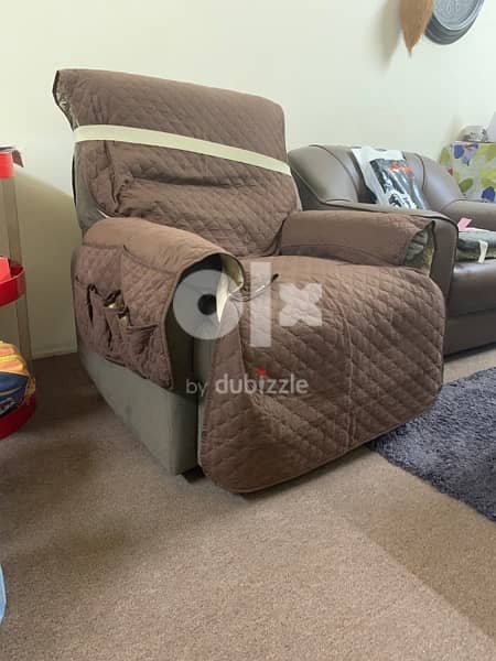 Recliner/Lazy boy  From Danube with Cover 1