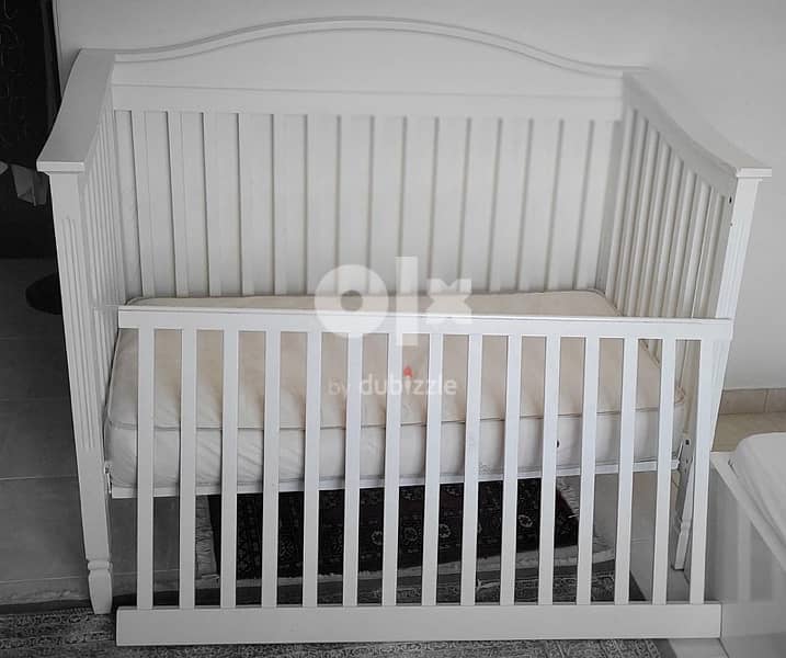 Pottery Barn Madison Crib 0