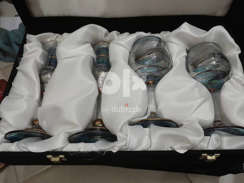 High class Pyres Glass decoration items 4